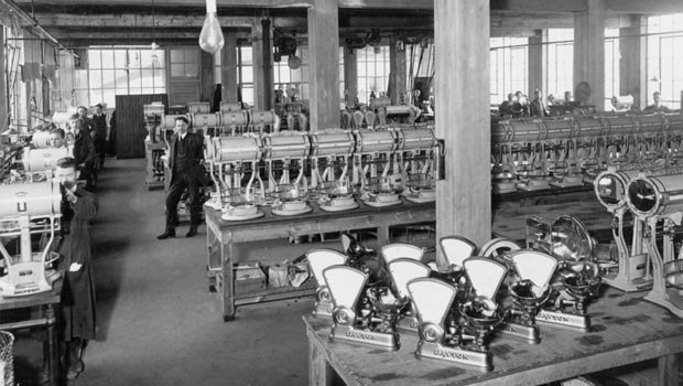 us__en_us__ibm100__ibm_founded__scale_assembly__620x350 - Restoration of Vintage Berkel Flywheel Slicers | WBS